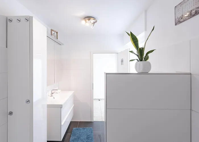 Business Mit Panoramablick Bei Koeln * 林德拉