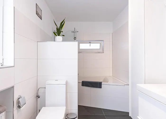 Business Mit Panoramablick Bei Koeln *